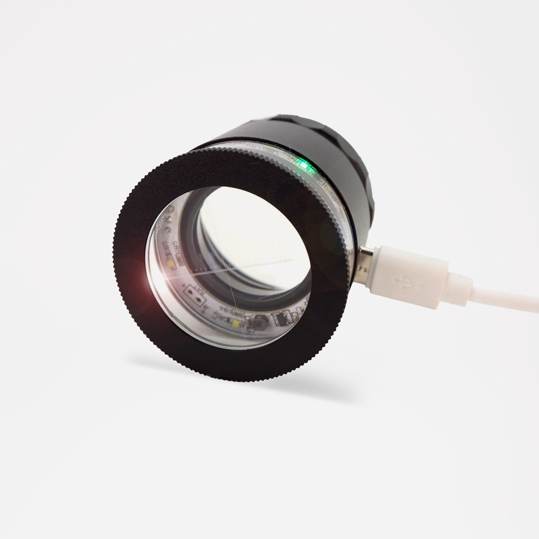 Painetec ladattava LED luuppi ladattuna